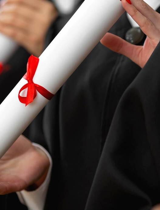 Pemkab sukoharjo meluncurkan beasiswa kuliah gratis untuk mahasiswa sukoharjo berprestasi yang tidak mampu