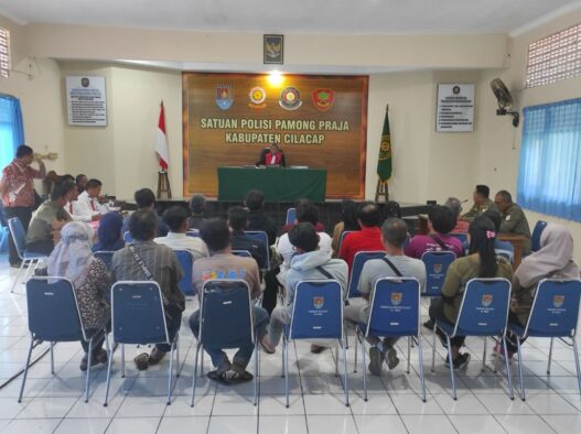 Pengemis dan anak punk diamankan