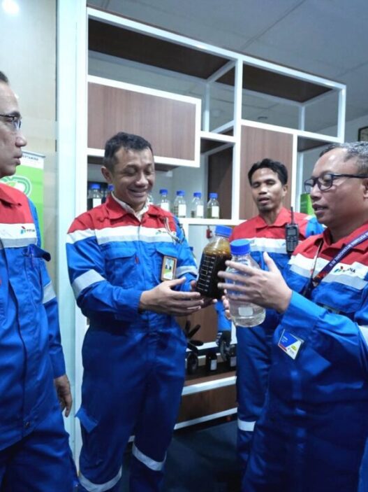 PT KPI RU IV bersiap menghadirkan Sustainable Aviation Fuel (SAF) produk Green Avtur dari Used Cooking Oil (UCO)/minyak jelantah.