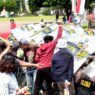 Ratusan massa demo anarkis