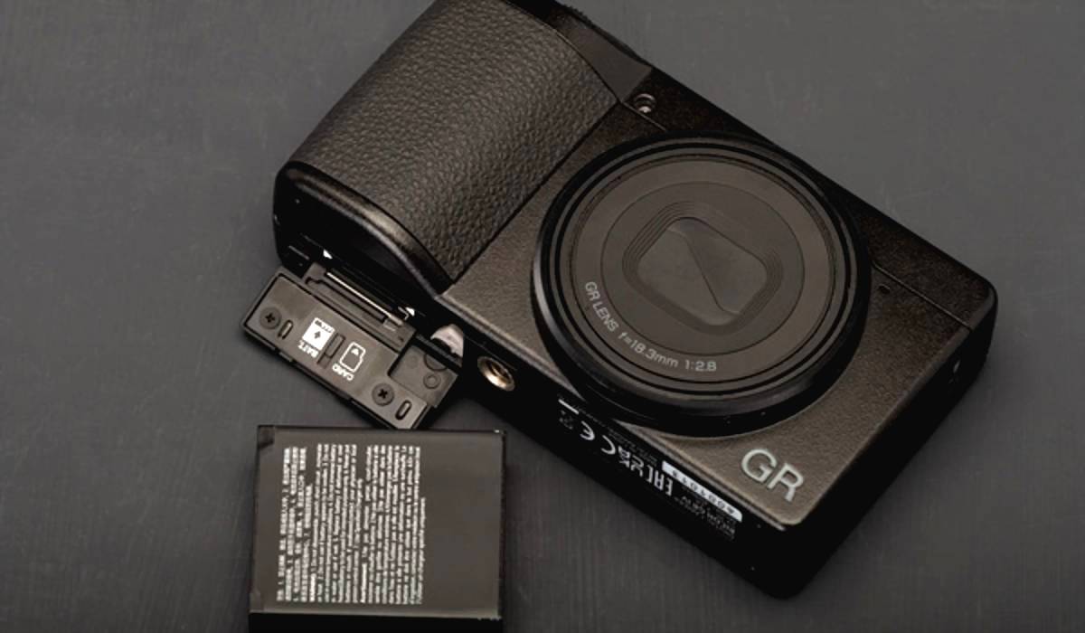 Ricoh gr iv