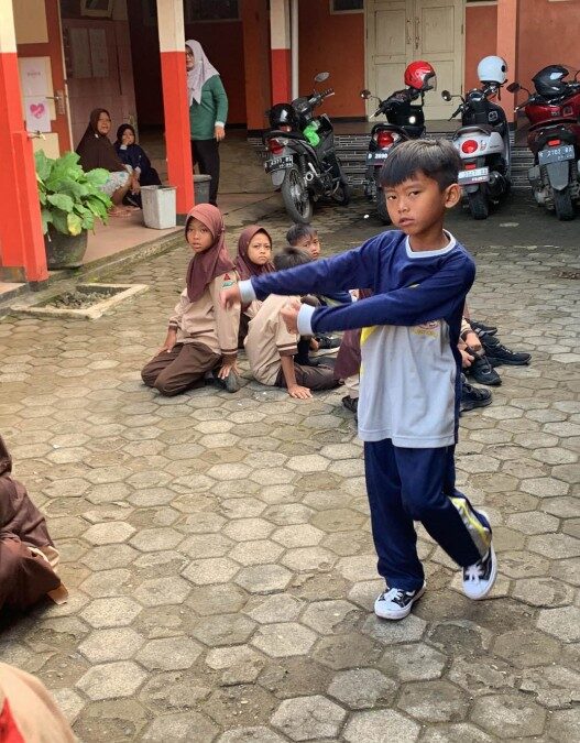 Sdn 2 kediri kekurangan guru dan siswa