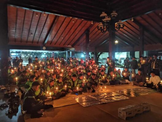 Seribu lilin untuk affan kurniawan