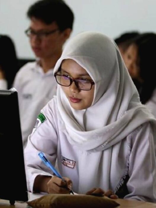 Siswa kelas 12 sma sederajat dapat mengikuti simulasi tka secara online