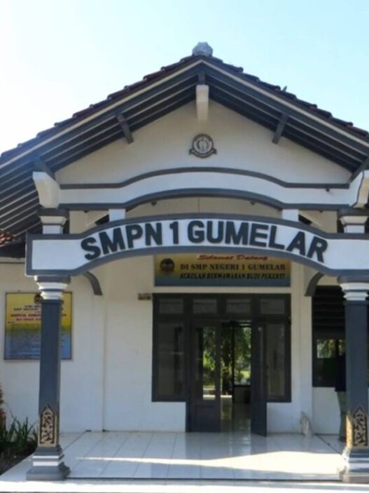 Smp negeri 1 gumelar