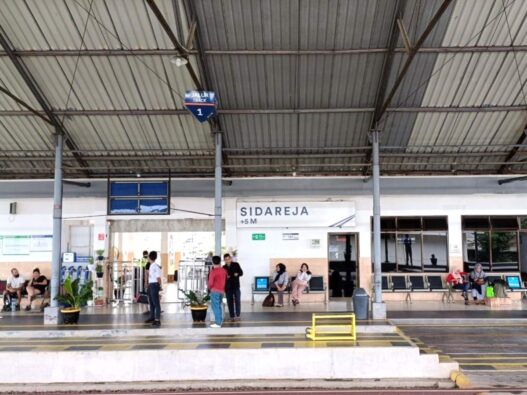 Stasiun sidareja jadi tempat transit