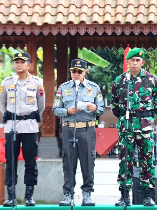 1.050 satlinmas siaga jadi garda terdepan