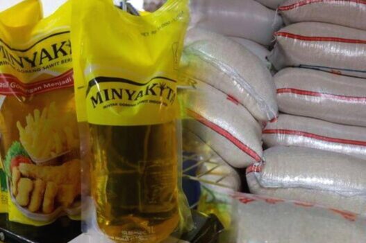Bansos beras dan minyak