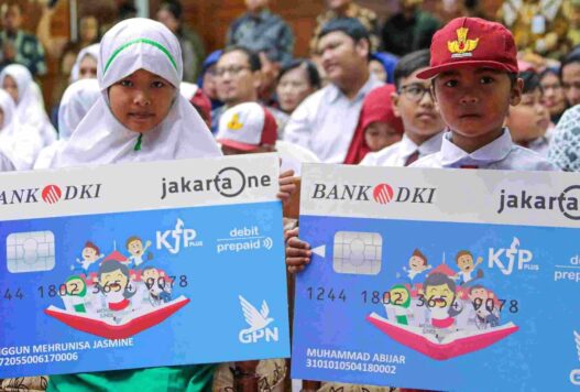 Bantuan kjp plus bagi siswa sd dan mi akan diterima rp250 ribu per bulan
