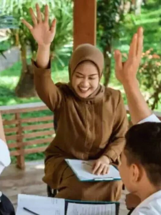 Bantuan kuliah 3 juta untuk guru