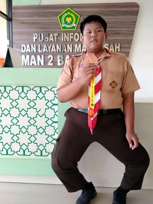 Berdiri percaya diri, melangkah gapai prestasi