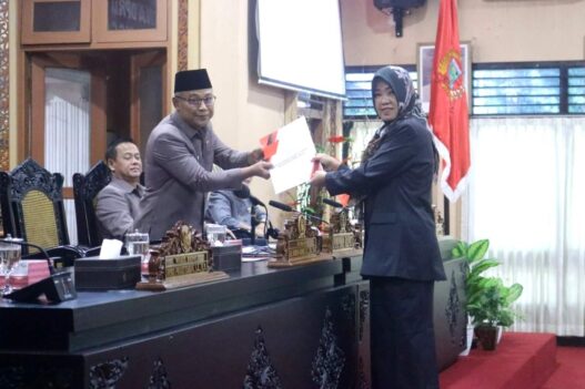 Dprd fokus sosialisasi raperda dan bimtek di 2026