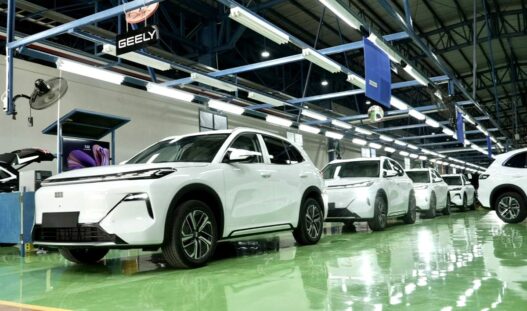 Geely mulai produksi lokal