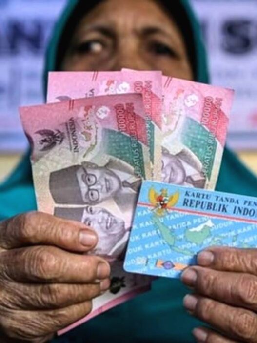 Masyarakat yang belum menerima pencairan bisa segera melakukan cek bansos pkh bpnt september 2025 secara online
