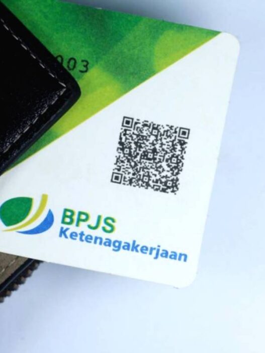 Pemerintah provinsi jawa barat meluncurkan program bpjs ketenagakerjaan gratis bagi pekerja rentan dan sektor informal berpenghasilan rendah