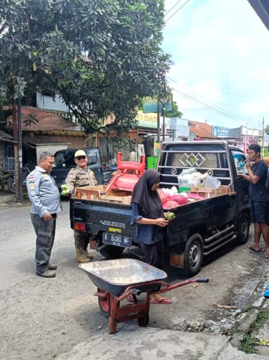 Reklame liar marak di perbatasan