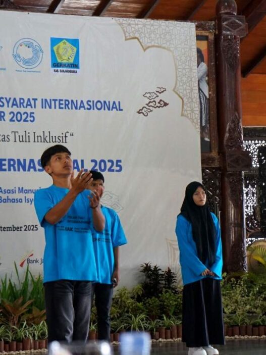 Teman tuli berkarya dan berkontribusi