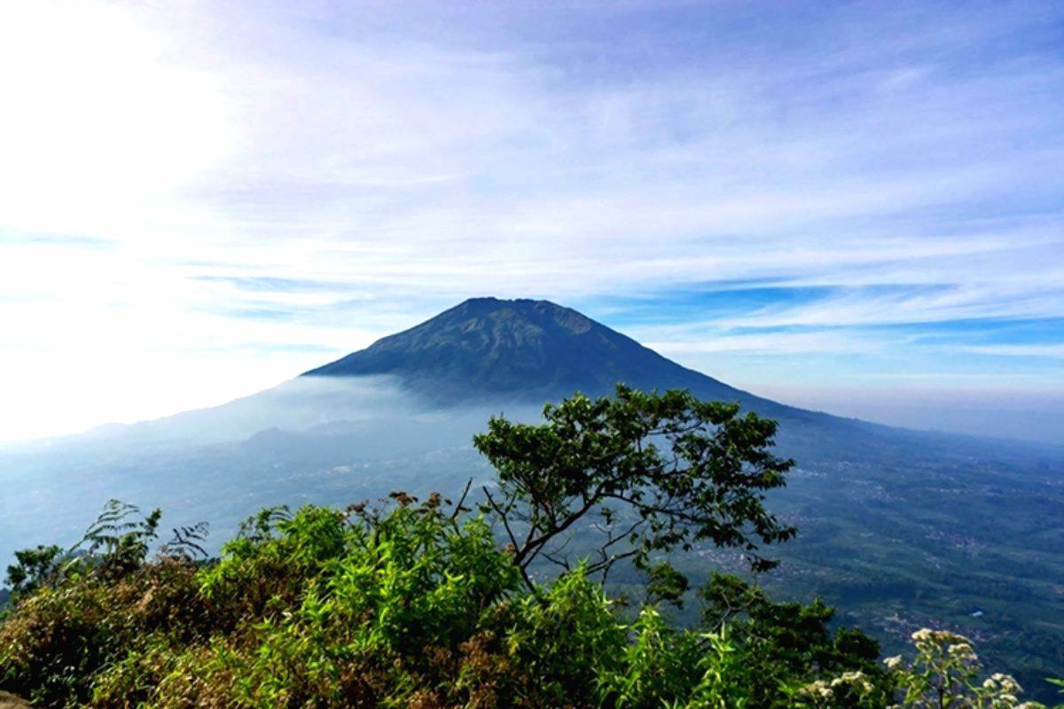 Akses menuju wisata gunung telomoyo magelang