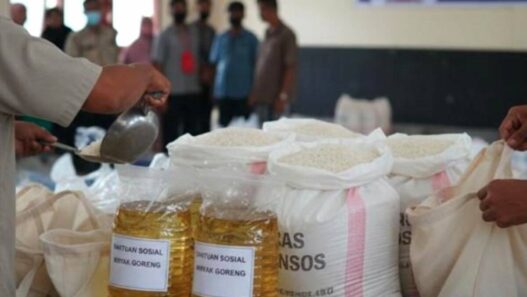 Bansos beras dan minyak