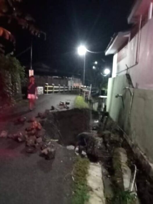 Talud longsor di Desa Lumbir RT 04/04, Kecamatan Lumbir, Kabupaten Banyumas, yang terjadi pada Senin (13/10) malam.
