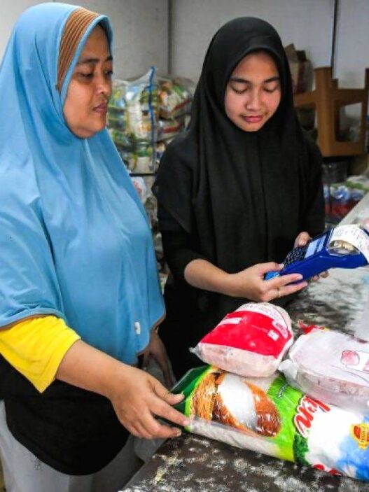Daftar antrian sembako kjp