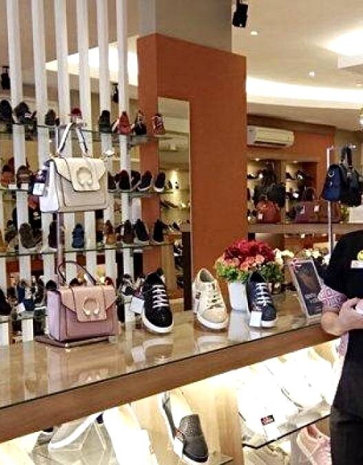 Donatello hadirkan sepatu dan tas berkualitas