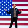 Investor protes rencana gaji elon musk
