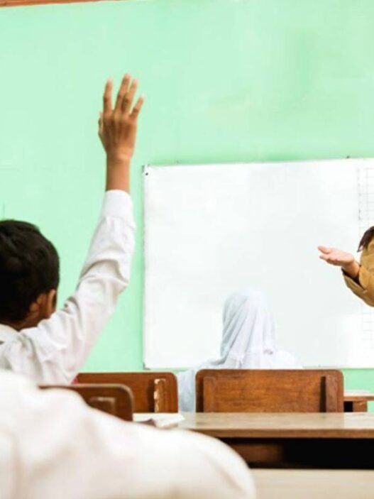 Kemendikdasmen buka program beasiswa pelatihan bahasa inggris bagi guru sd dan smp