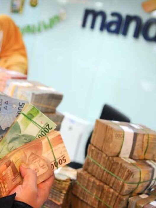 Kur mandiri menawarkan pinjaman modal usaha bagi umkm hingga rp100 juta
