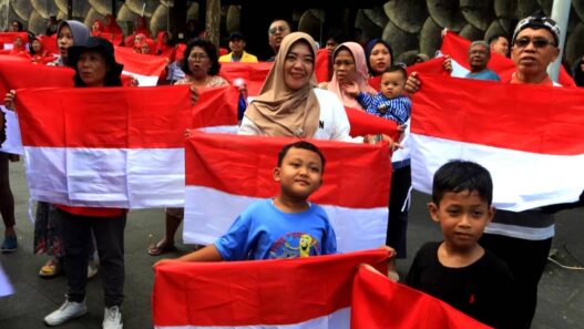 Masyarakat diminta kibarkan bendera merah putih