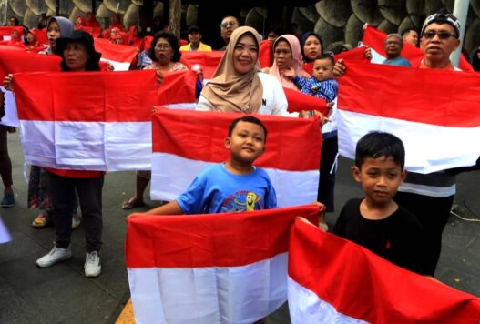 Masyarakat diminta kibarkan bendera merah putih