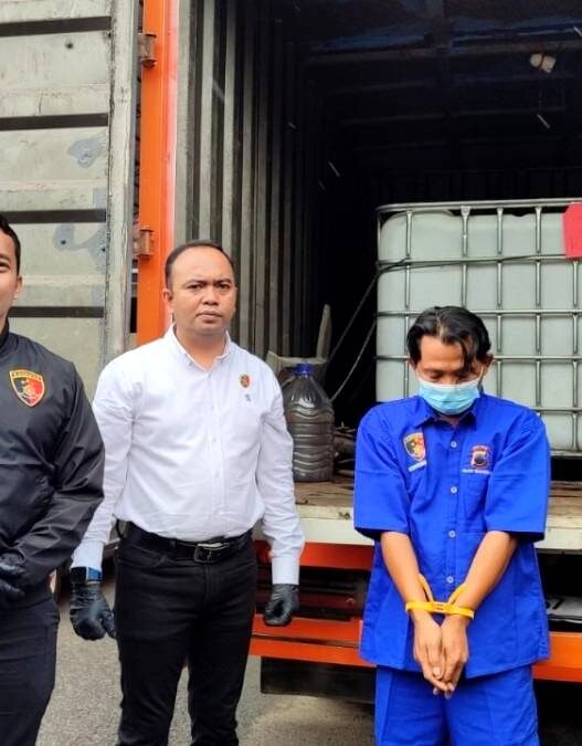 Modus licik truk angkut bbm subsidi
