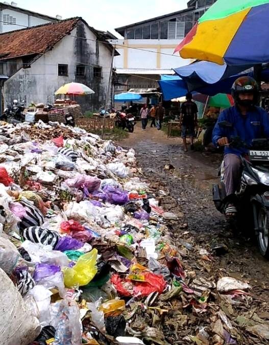 Pedagang belum siap kelola sampah