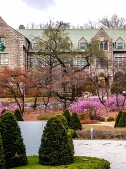 Para penerima Beasiswa KOICA 2026 berkesempatan melanjutkan studi S2 di universitas ternama Korea Selatan dengan fasilitas lengkap