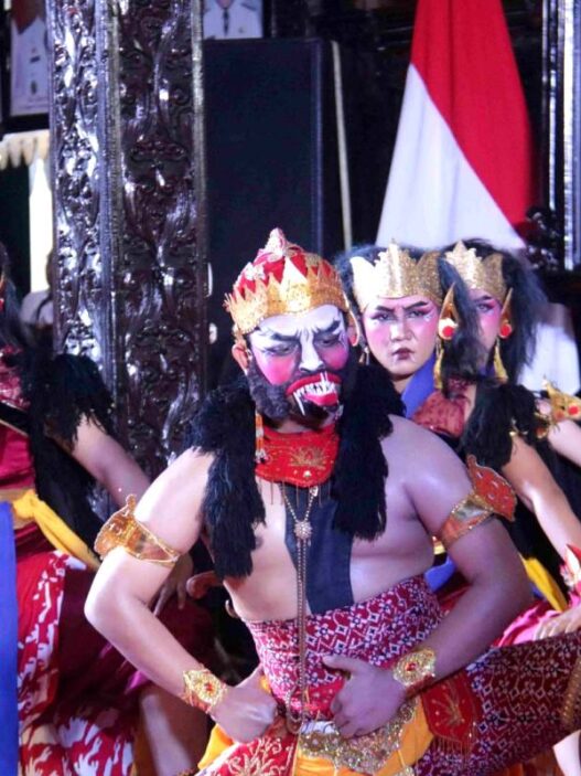 Pemkab ajak warga lestarikan wayang wong