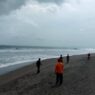 Pencarian korban terseret ombak terkendala cuaca