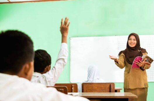Program tunjangan dan insentif jadi bentuk penghargaan atas dedikasi guru membangun generasi bangsa