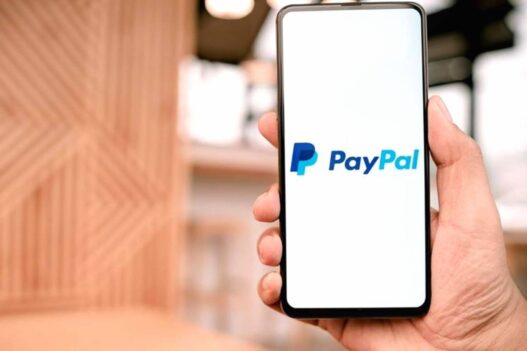 Proses pencairan saldo paypal harus melalui rekening bank sebelum akhirnya masuk ke dana
