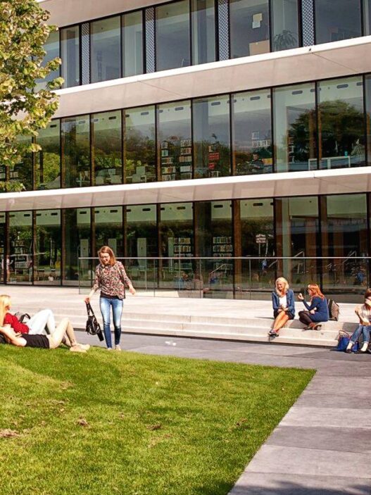 Radboud university belanda kembali buka beasiswa s2 penuh dan parsial untuk mahasiswa internasional tahun 2025–2026