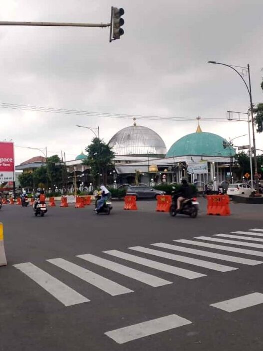 Rambu dan marka jalan belum optimal