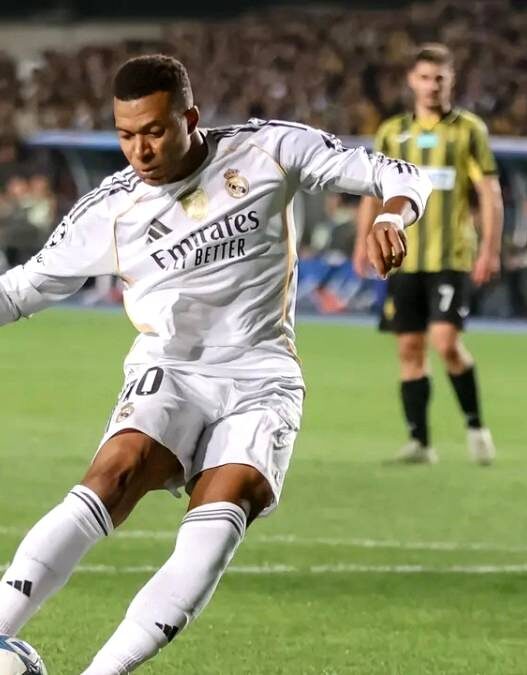 Tak puas cetak hattrick