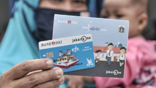 Warga jakarta bisa memperoleh pangan bersubsidi dengan menjadi penerima manfaat kjp pasar jaya