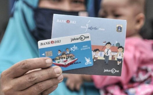 Warga jakarta bisa memperoleh pangan bersubsidi dengan menjadi penerima manfaat kjp pasar jaya