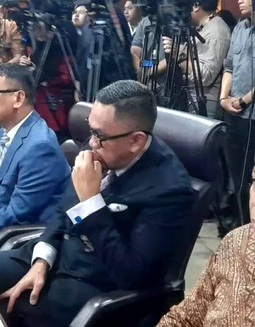 Adies Kadir Diaktifkan MKD