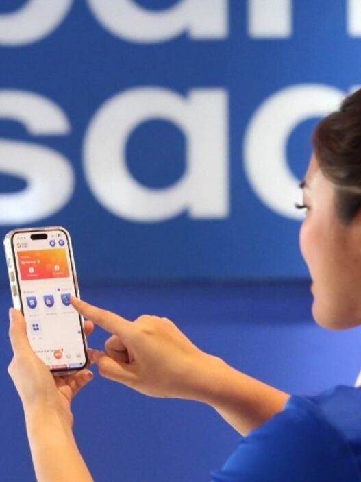 Aplikasi bank saqu di smartphone android