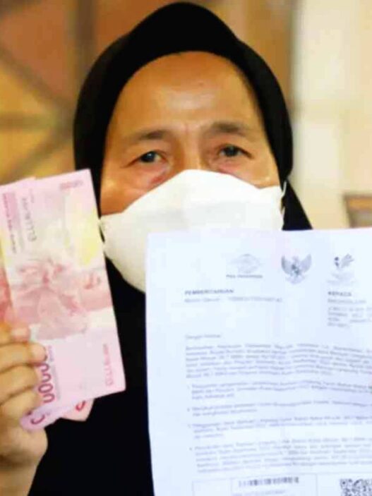 Bagi penerima tanpa KKS, pemerintah menyiapkan jalur pencairan melalui Bank Himbara dan PT Pos Indonesia