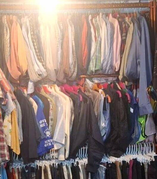 Baju Thrifting dan Lokal UMKM