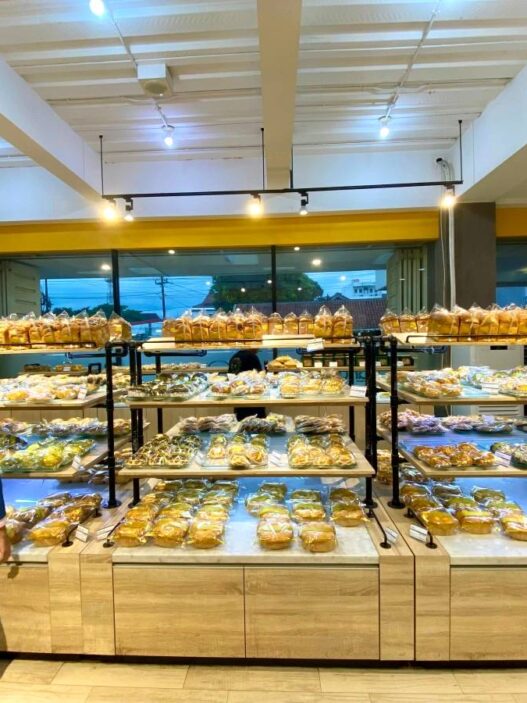 Banana Bakery Sediakan Roti Fresh