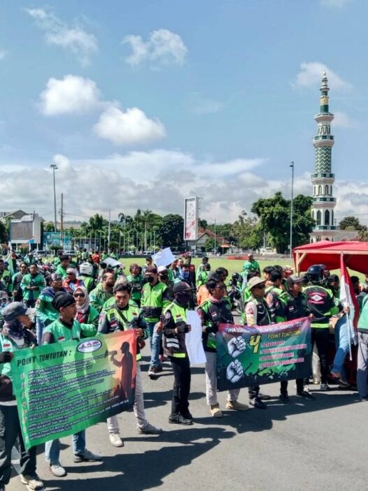 Driver Ojol Gelar Aksi Damai