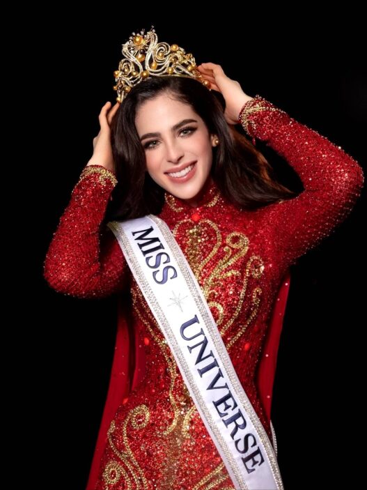 Fatima Bosch Dapat Mahkota Miss Universe 2025 Usai Walkout